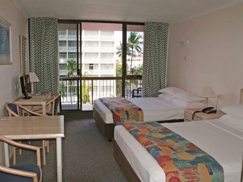 Cairns Plaza Hotel Екстер'єр фото